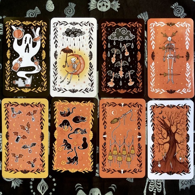 The Happy Halloween Tarot Deck